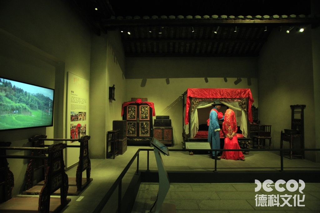 文化展館設(shè)計中，如何考慮觀眾的多樣性和包容性？
