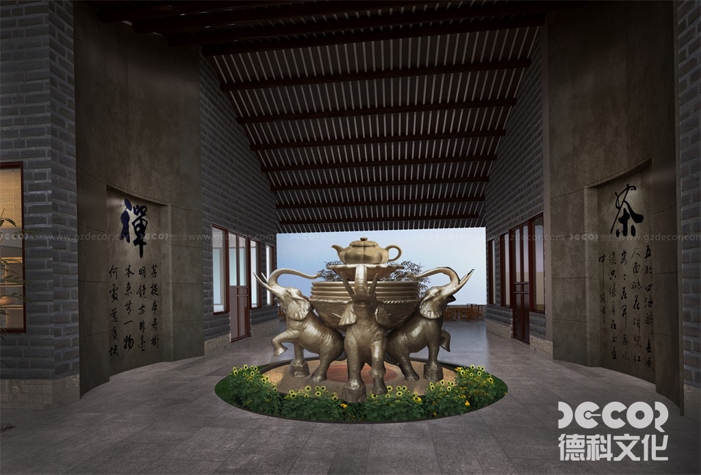  宗教博物館設計中如何利用展示空間的高度和空間感？