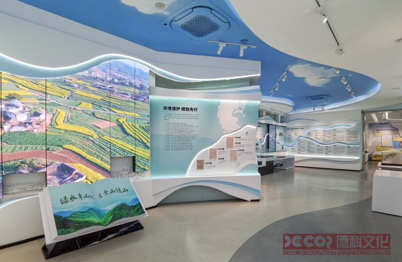  這家展廳裝修公司是否能滿足特殊需求，如殘疾人士的無障礙設計？